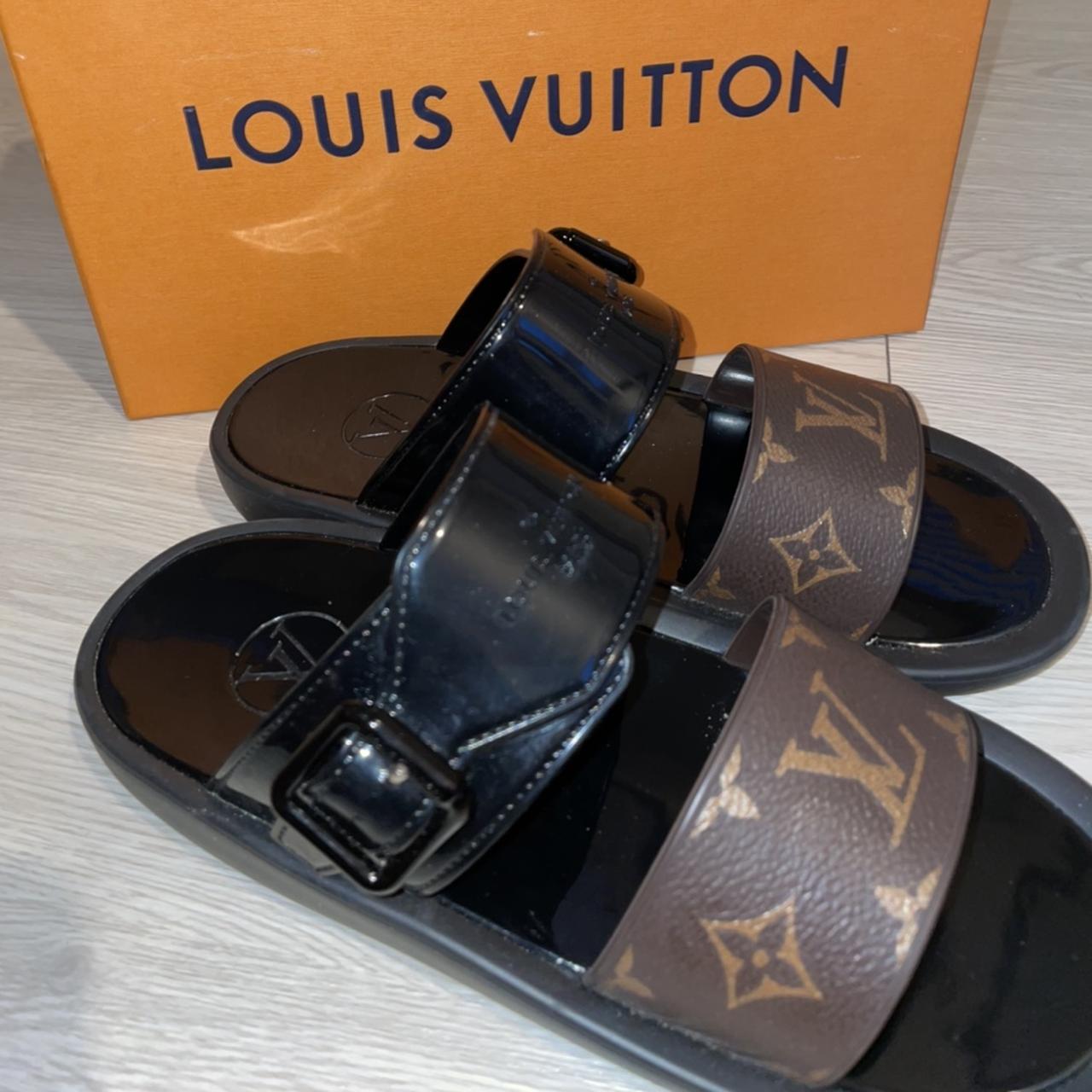 ✨DO NOT BUY✨ Louis Vuitton- Sunbath Flat Mule - Depop