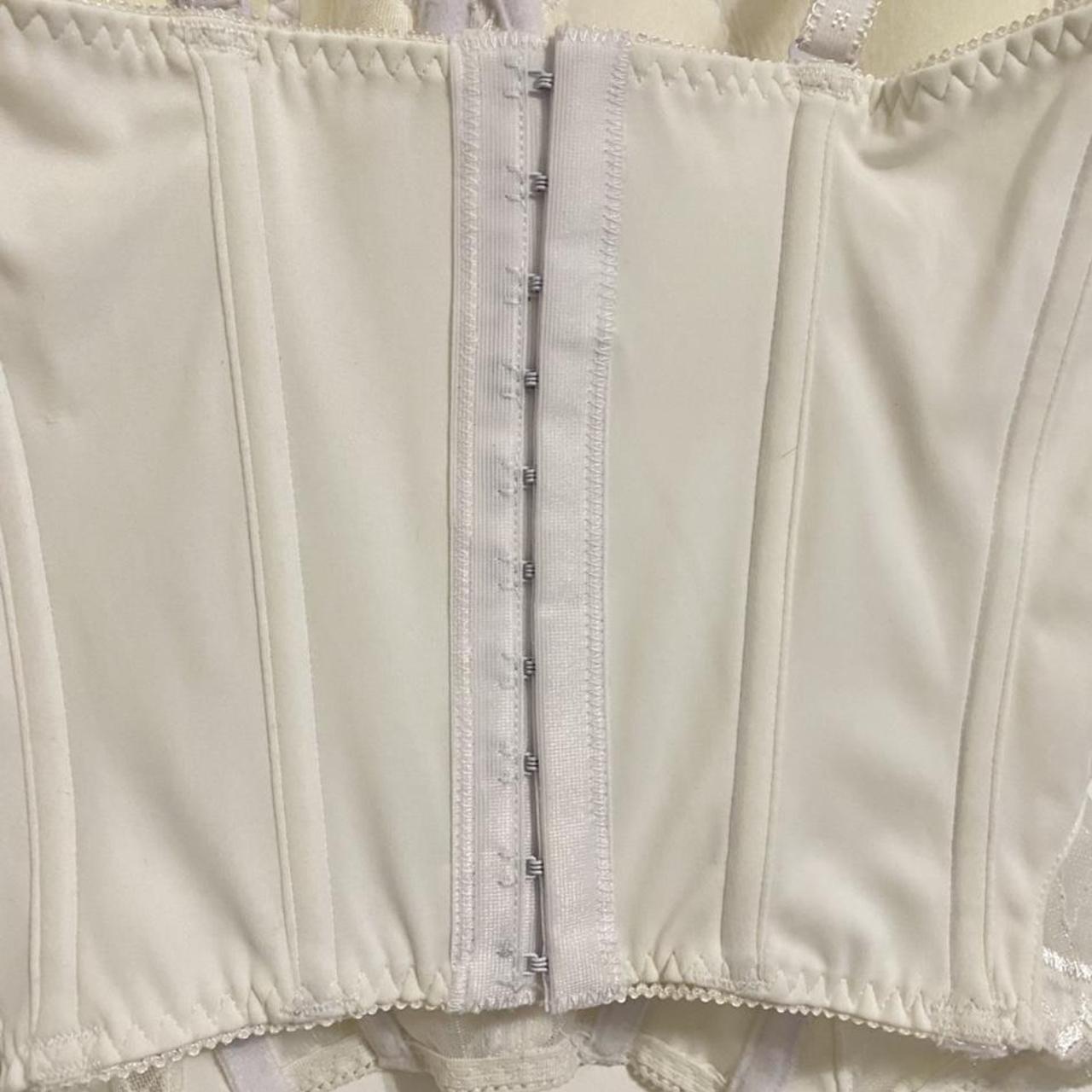 Y2k white corset with lace in the front and amazing... - Depop