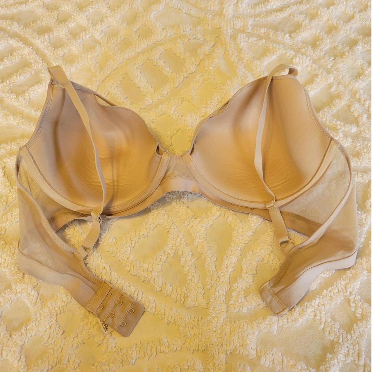 Maidenform Lace Padded Underwire Full coverage Bra - Depop
