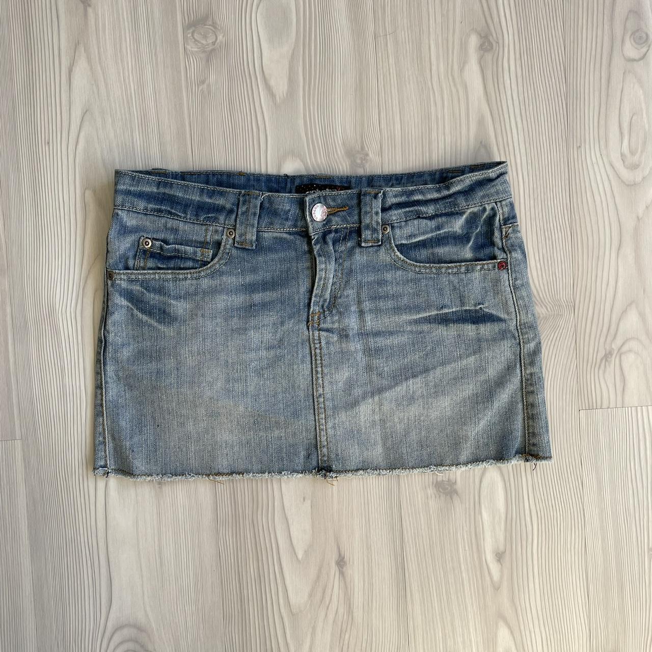 Gotcha Women's Blue and Navy Skirt | Depop