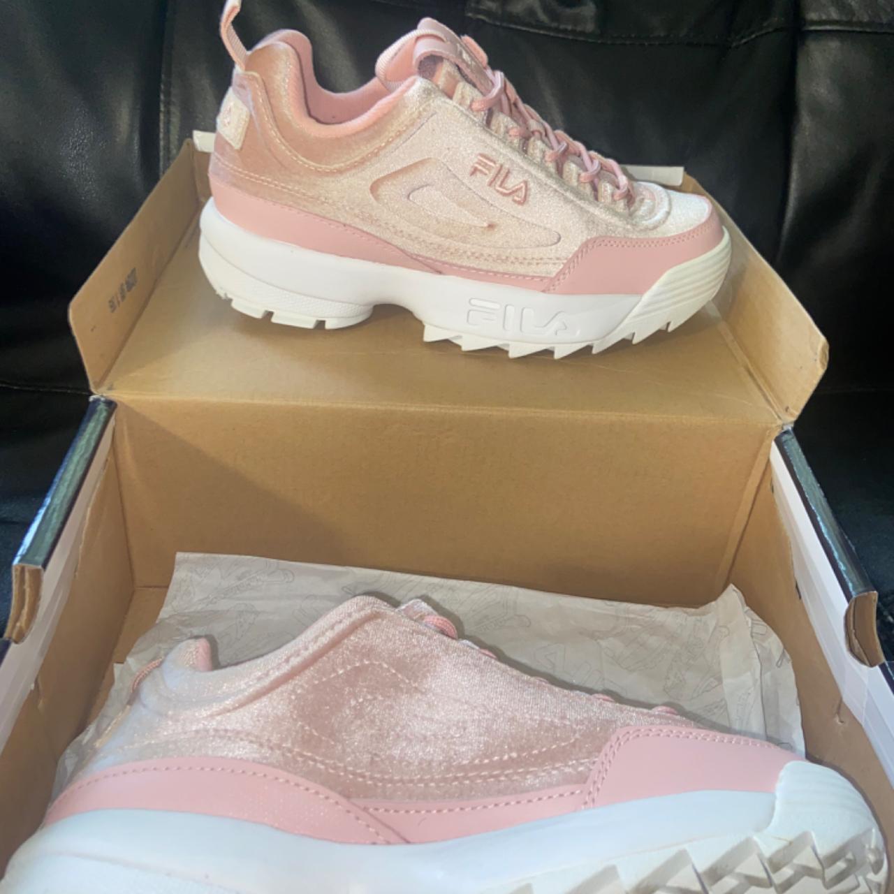 Pink 2024 suede fila