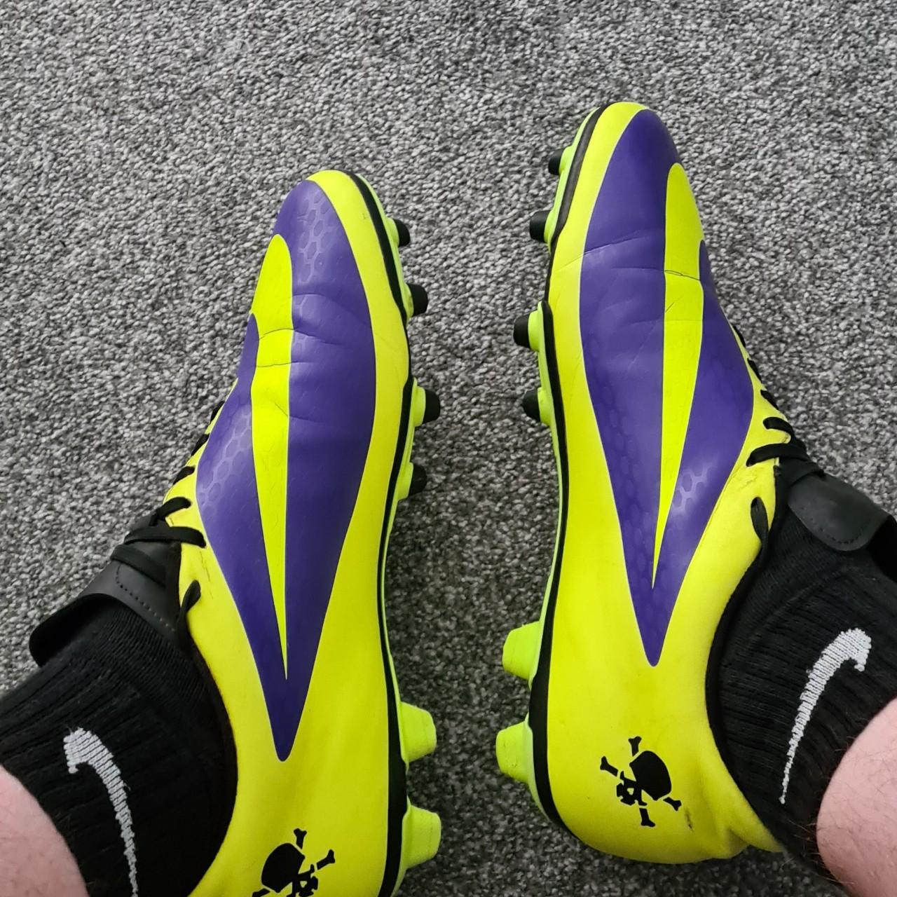 nike hypervenom size 8