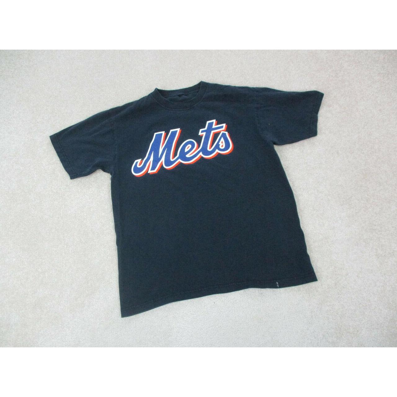 black mets shirt