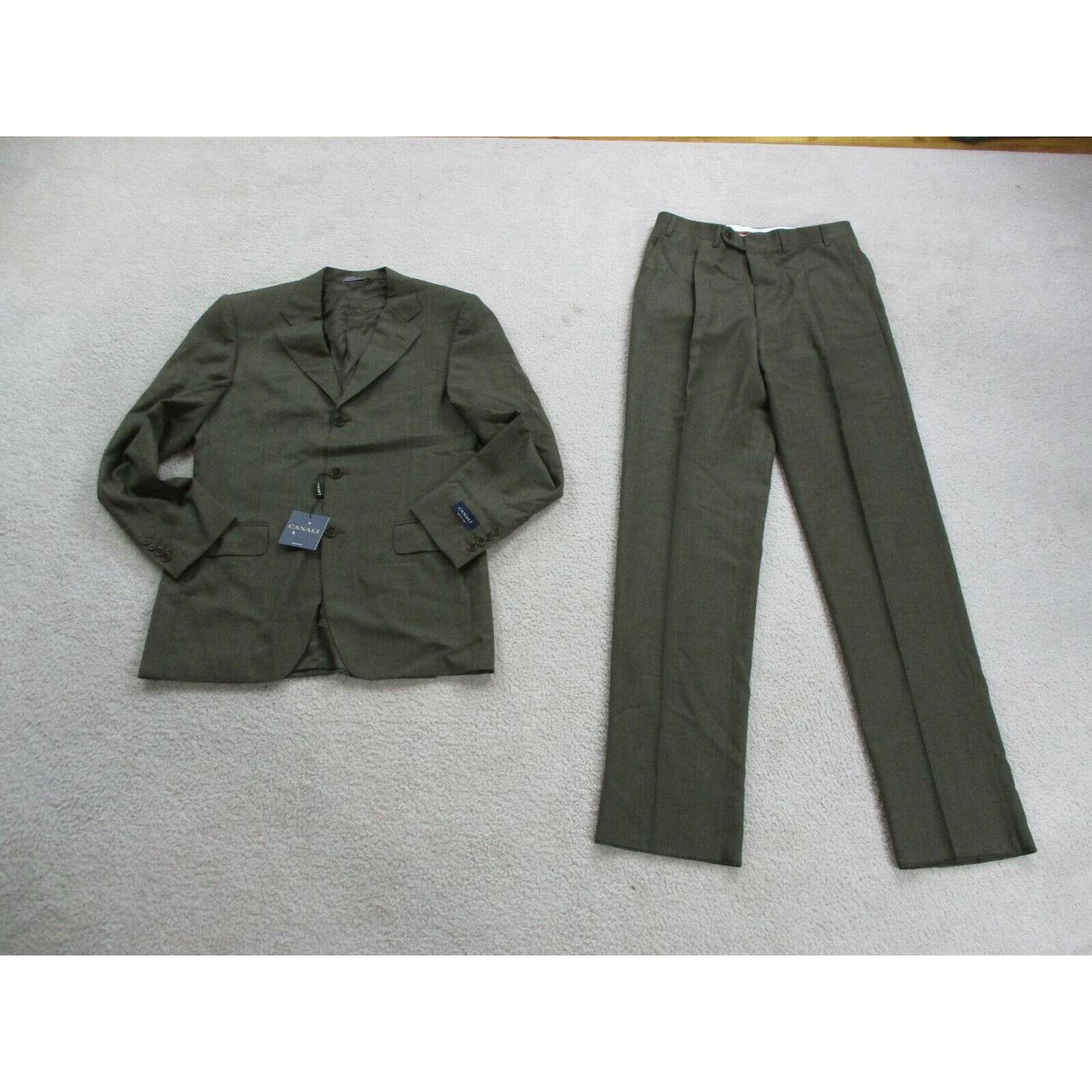 Product Image 1 - NEW Canali Suit Mens Size