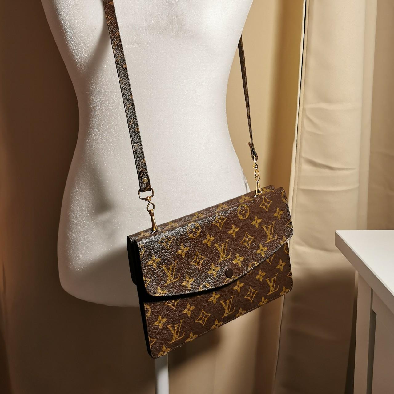 バッグ LOUIS VUITTON Vintage Louis Vuitton double sides cross-body bag. | Depop