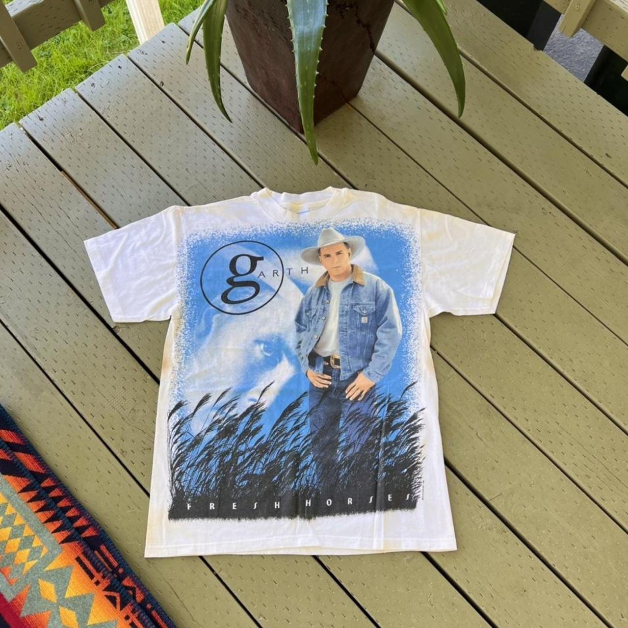 Garth brooks graphic tee on sale