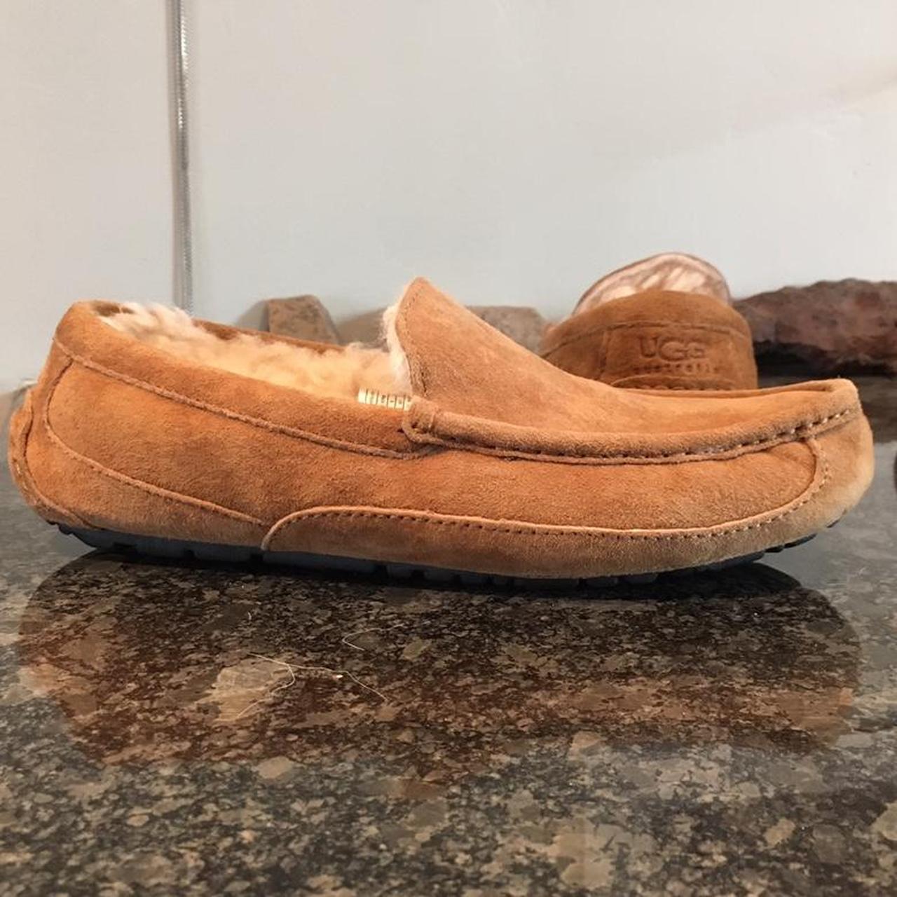 Mens brown clearance leather ugg slippers