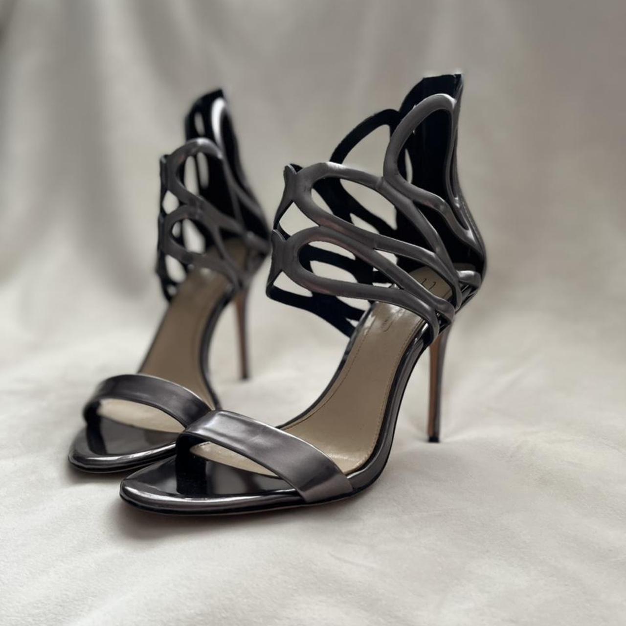 Vince Camuto Women's Silver Courts (2)