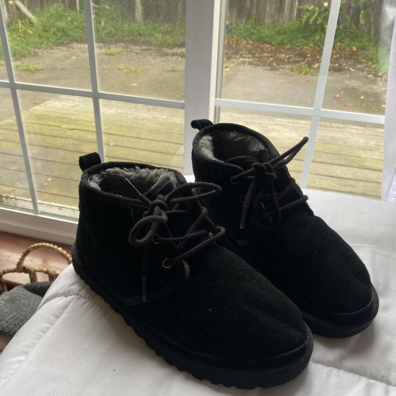 black uggs 8.5