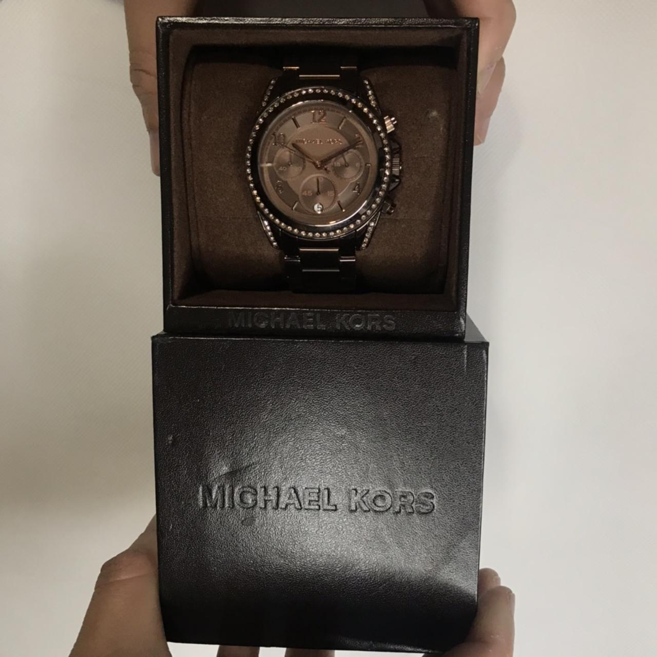 mk watch extra links