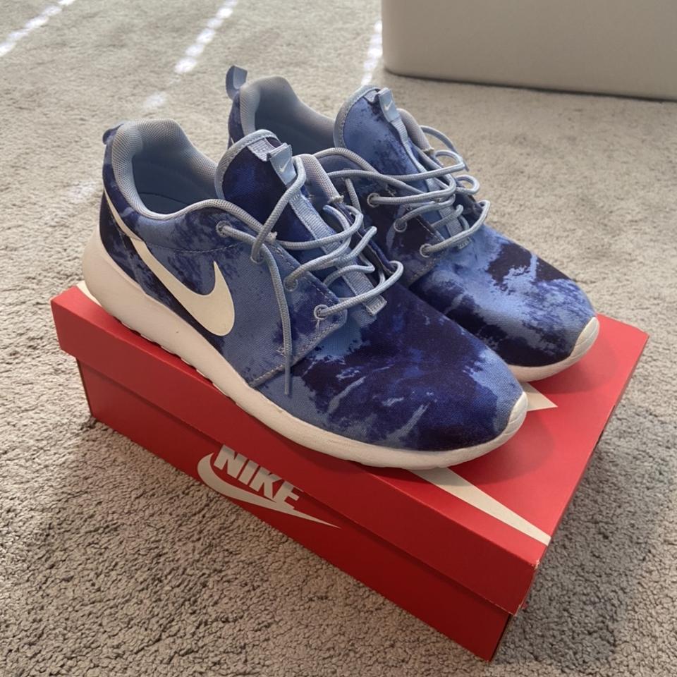 Nike Roshe Run Print Blue Tie-Dye in Mens size 9 in... - Depop