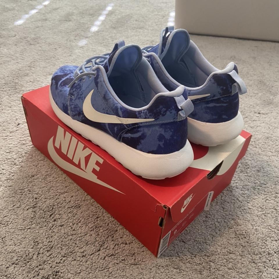 Nike Roshe Run Print Blue Tie-Dye in Mens size 9 in... - Depop