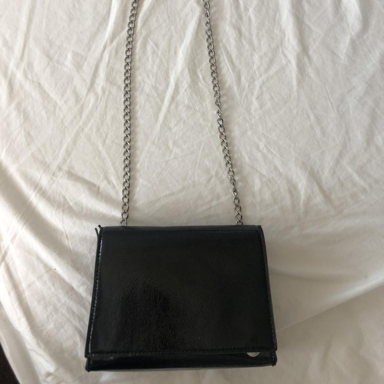 Brandy Melville purse In good condition just has a... Depop