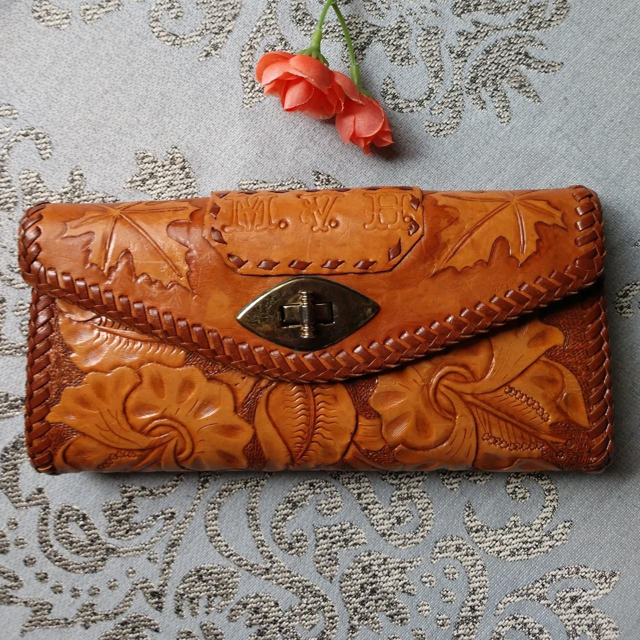 Leather gets better over time... aged to perfection. – Make Smith Leather  Co. - Full Grain Custom Leather Crafting, wallets, belts, leather bags,  totes and purses.