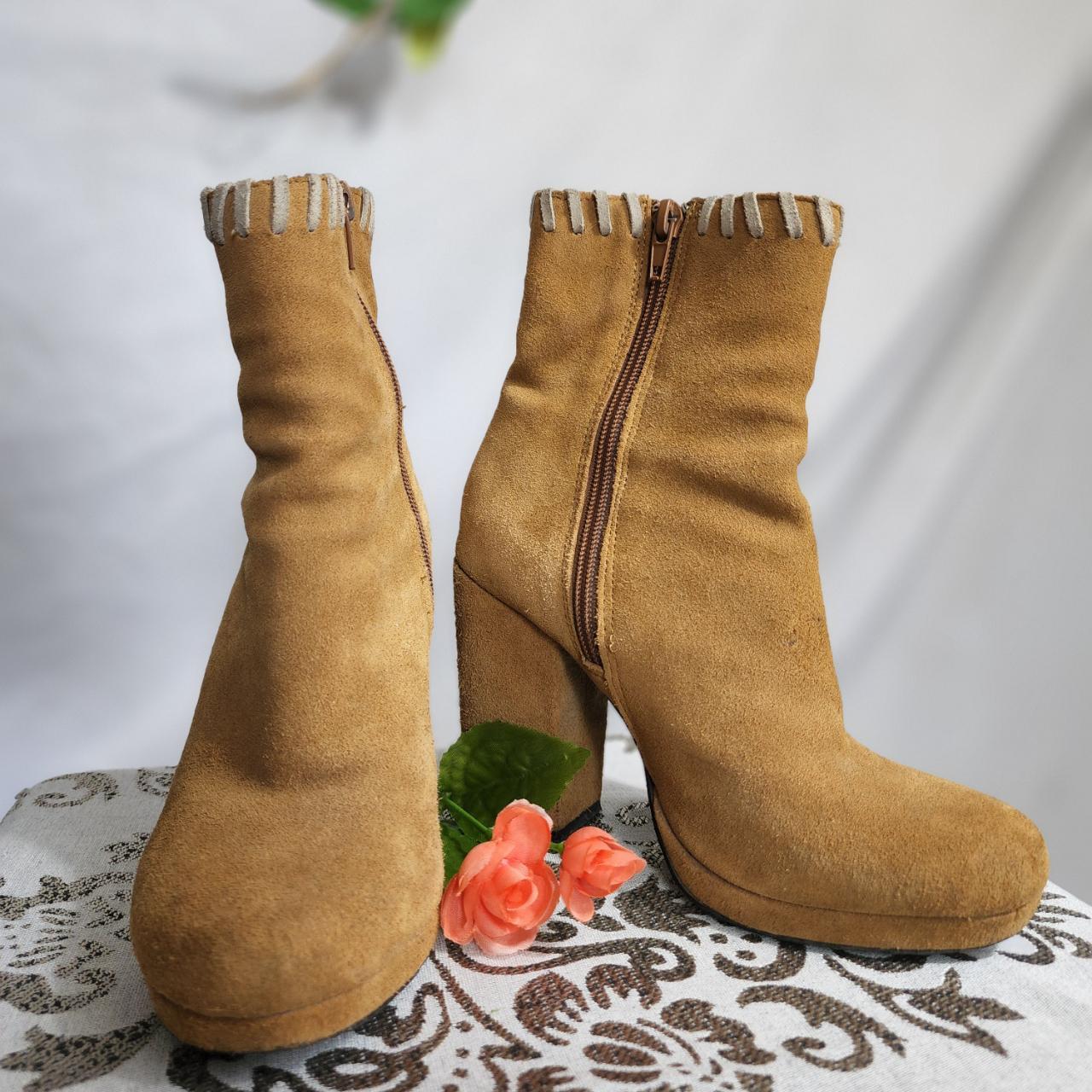 Urban outfitters hot sale suede boots