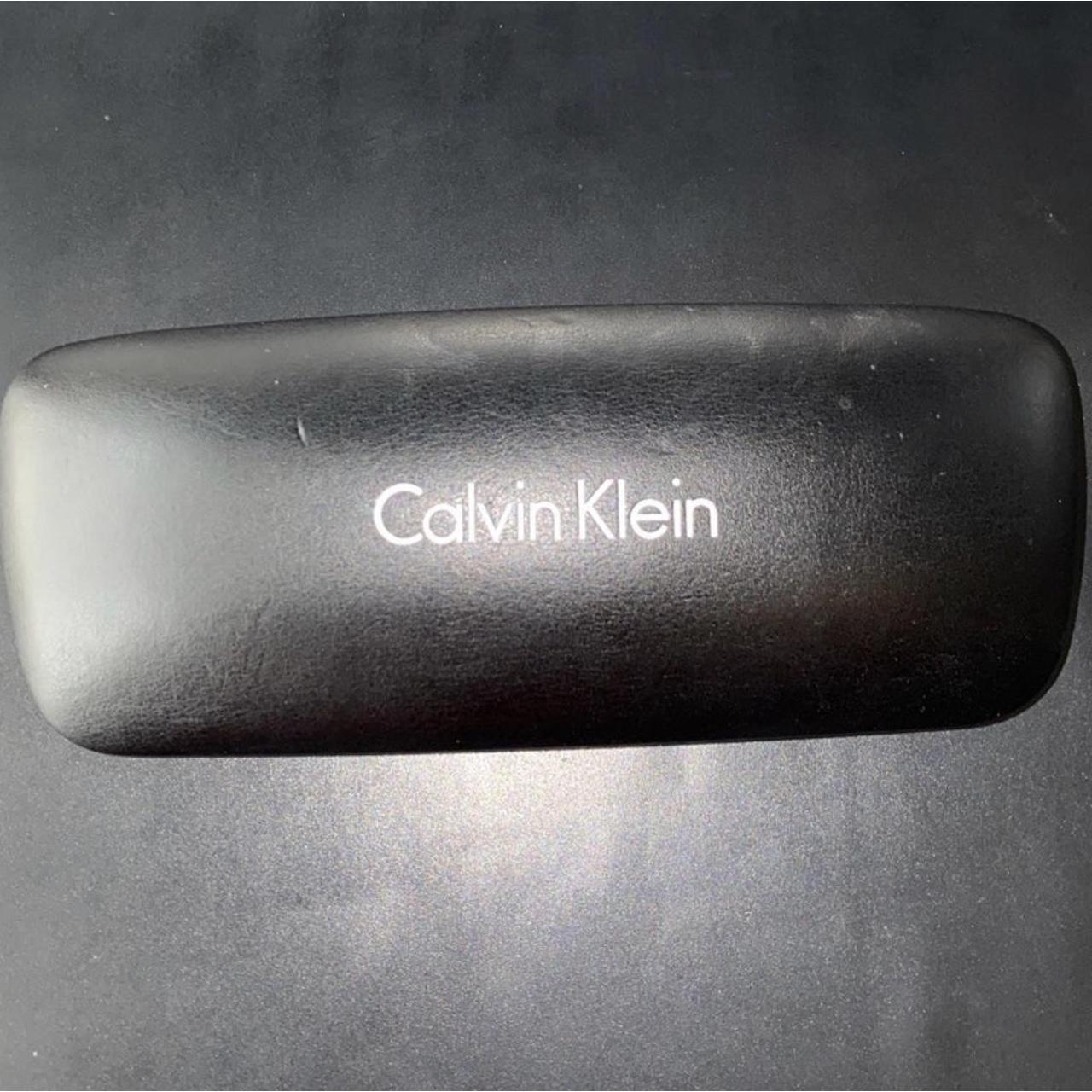 You’re purchasing a 1x Calvin Klein Storage