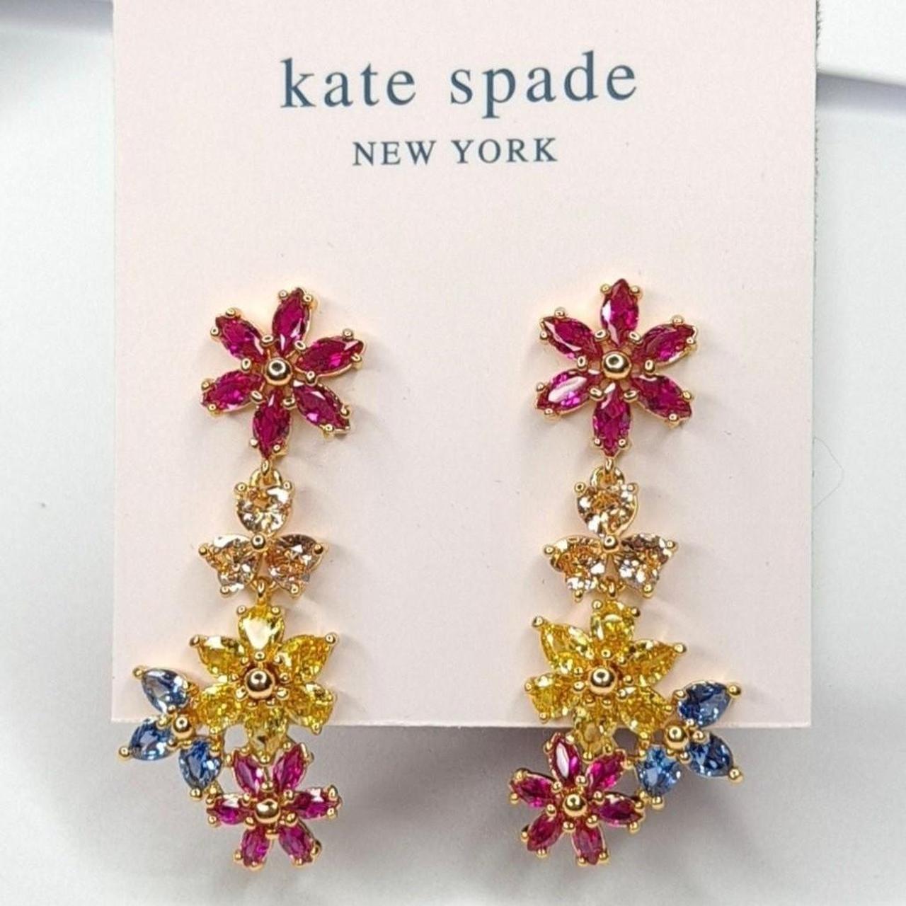 Kate SpadeNew summer 2023 collection ! New hot bloom flower linear earrings