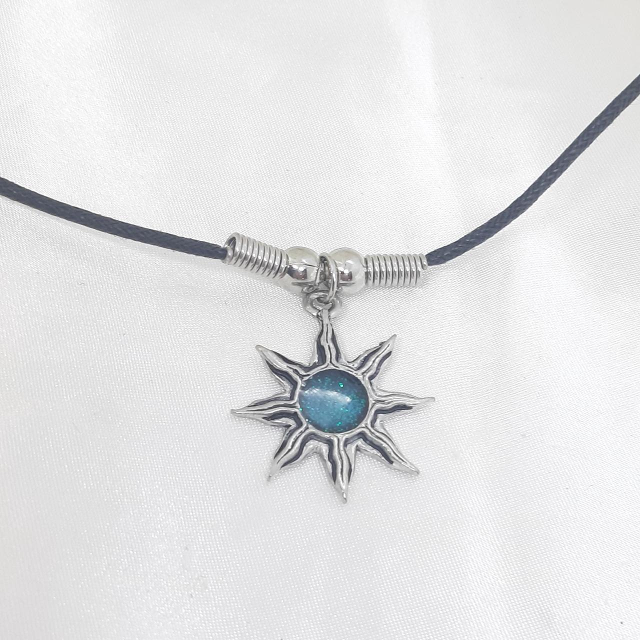 Women's Silver and Blue Jewellery | Depop