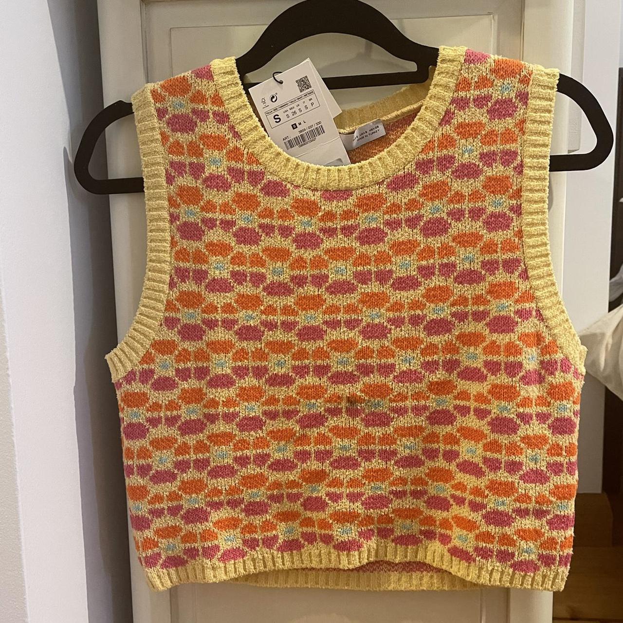 zara floral sweater vest