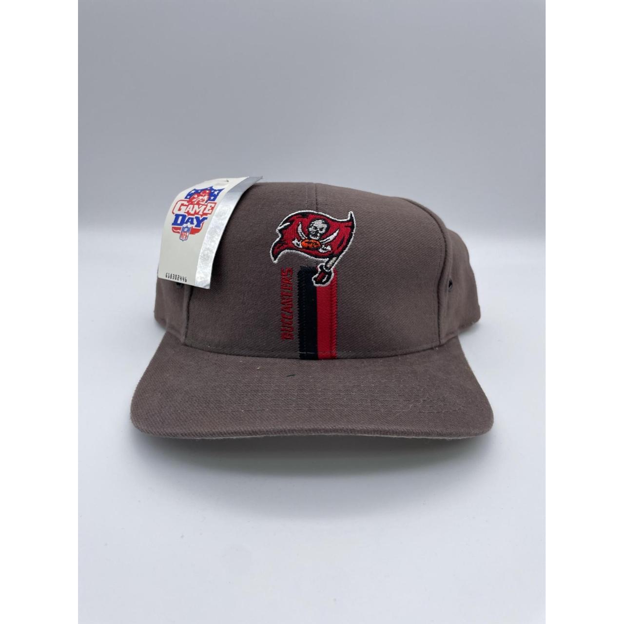 NWT Vintage Tampa Bay Buccaneers Snapback