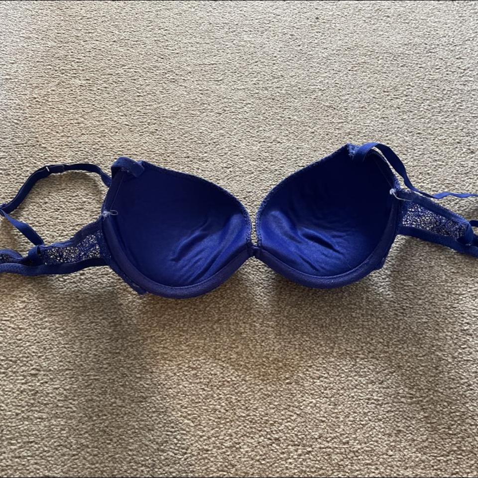 Soma 34B bra. Gorgeous royal blue color with peacock - Depop