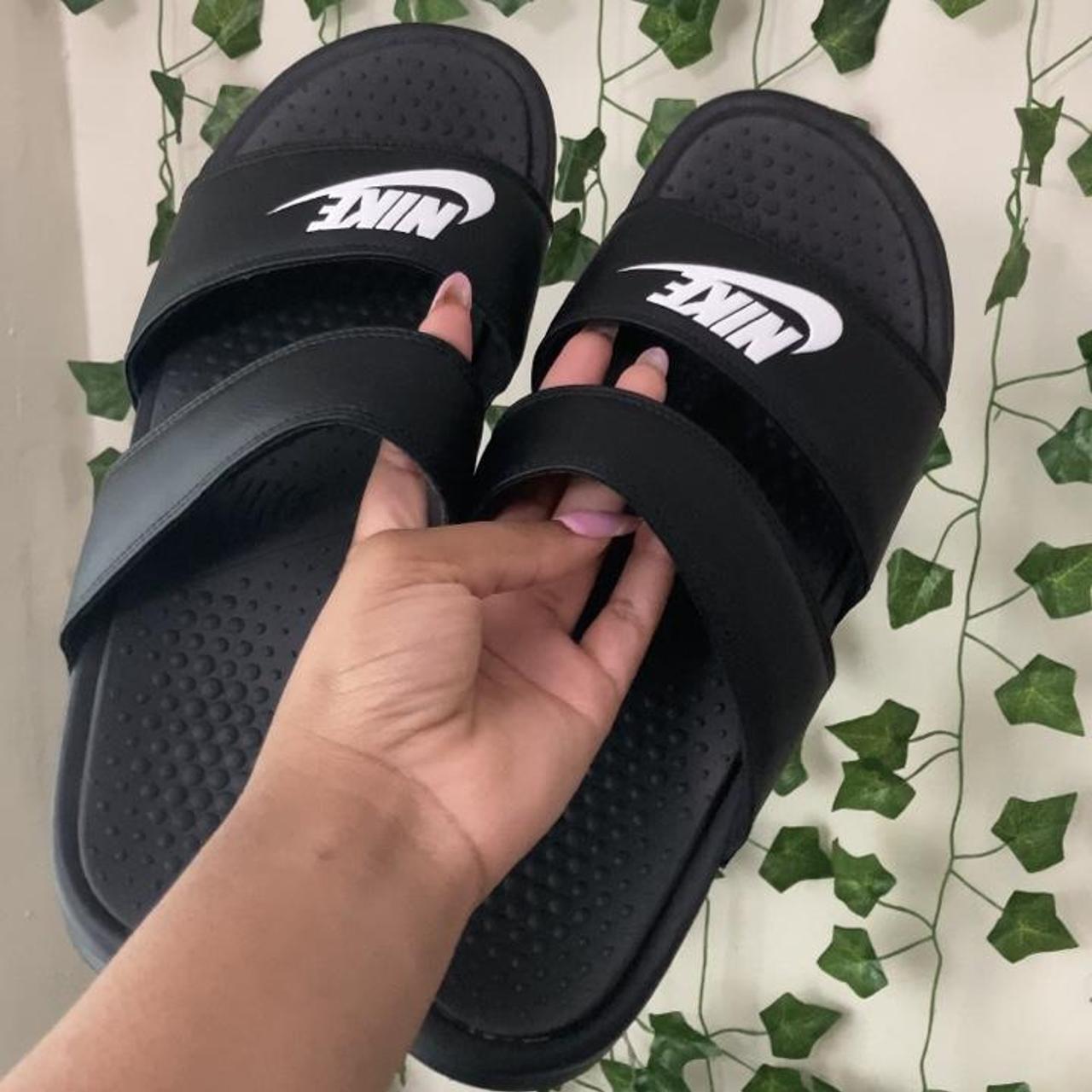 black and white nike sandals womens