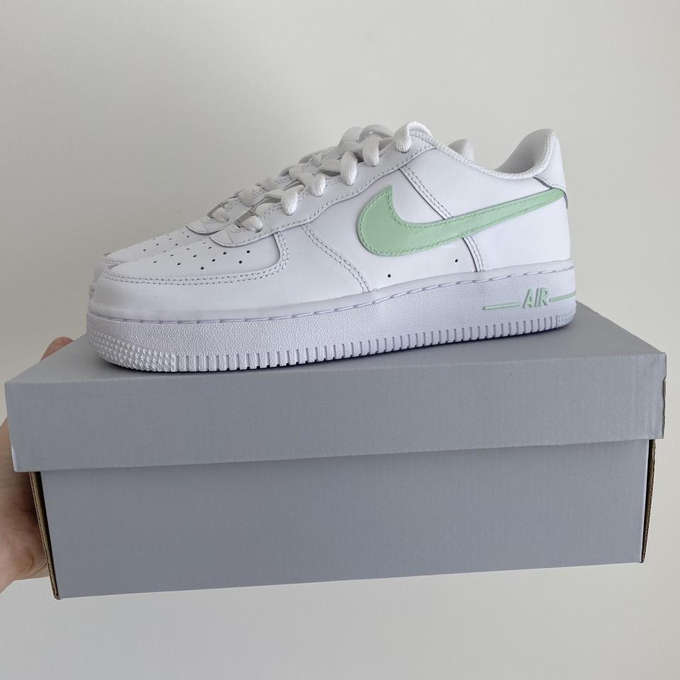 nike air force 1 mint tick