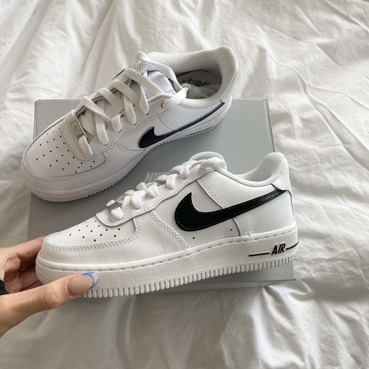 Af1 black outlet tick