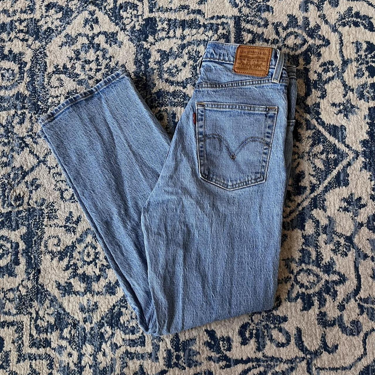 Levi’s rib cage straight Jean size 27 worn a... Depop