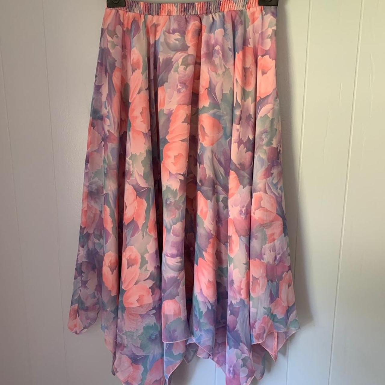 The price is firm. NO offers. Vintage pastel... - Depop