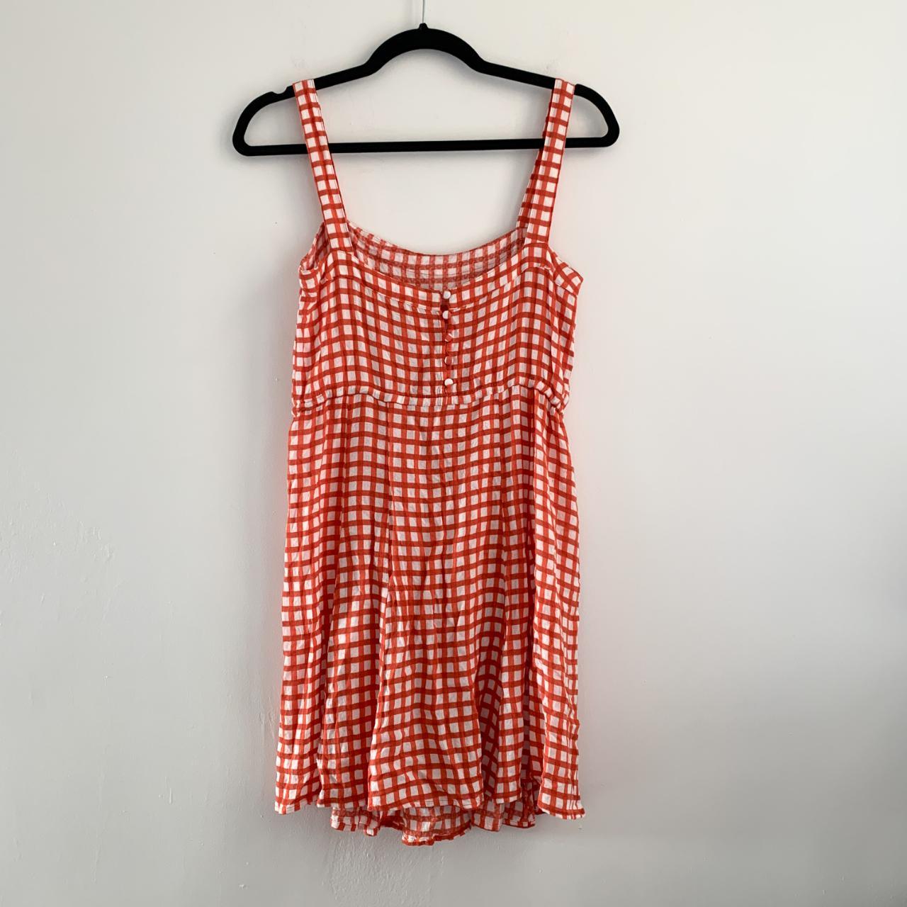 auguste the label revolve