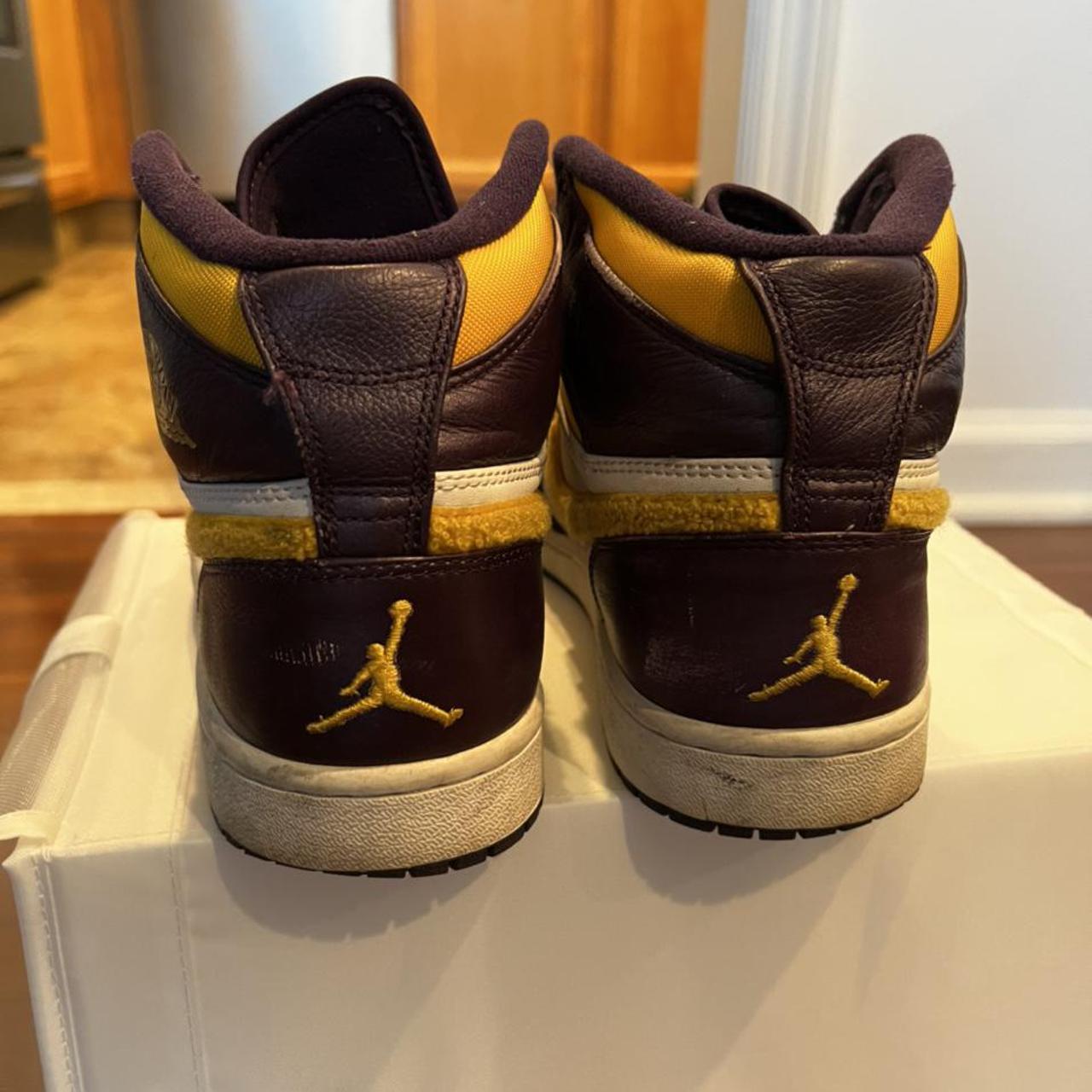 Jordan 1 Retro High Strap Grand Purple Varsity Maize