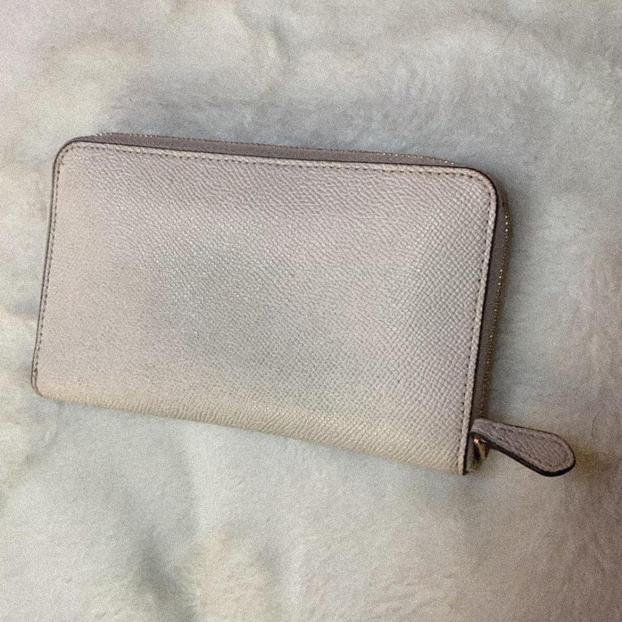 Coach Women's White and Gold Wallet-purses | Depop