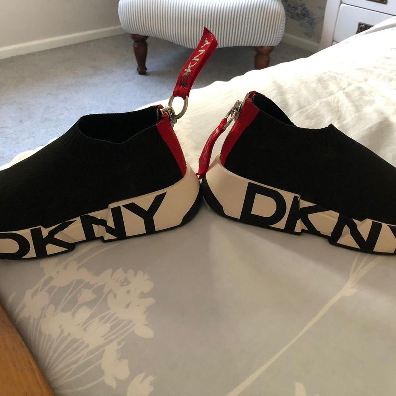 dkny banson trainers