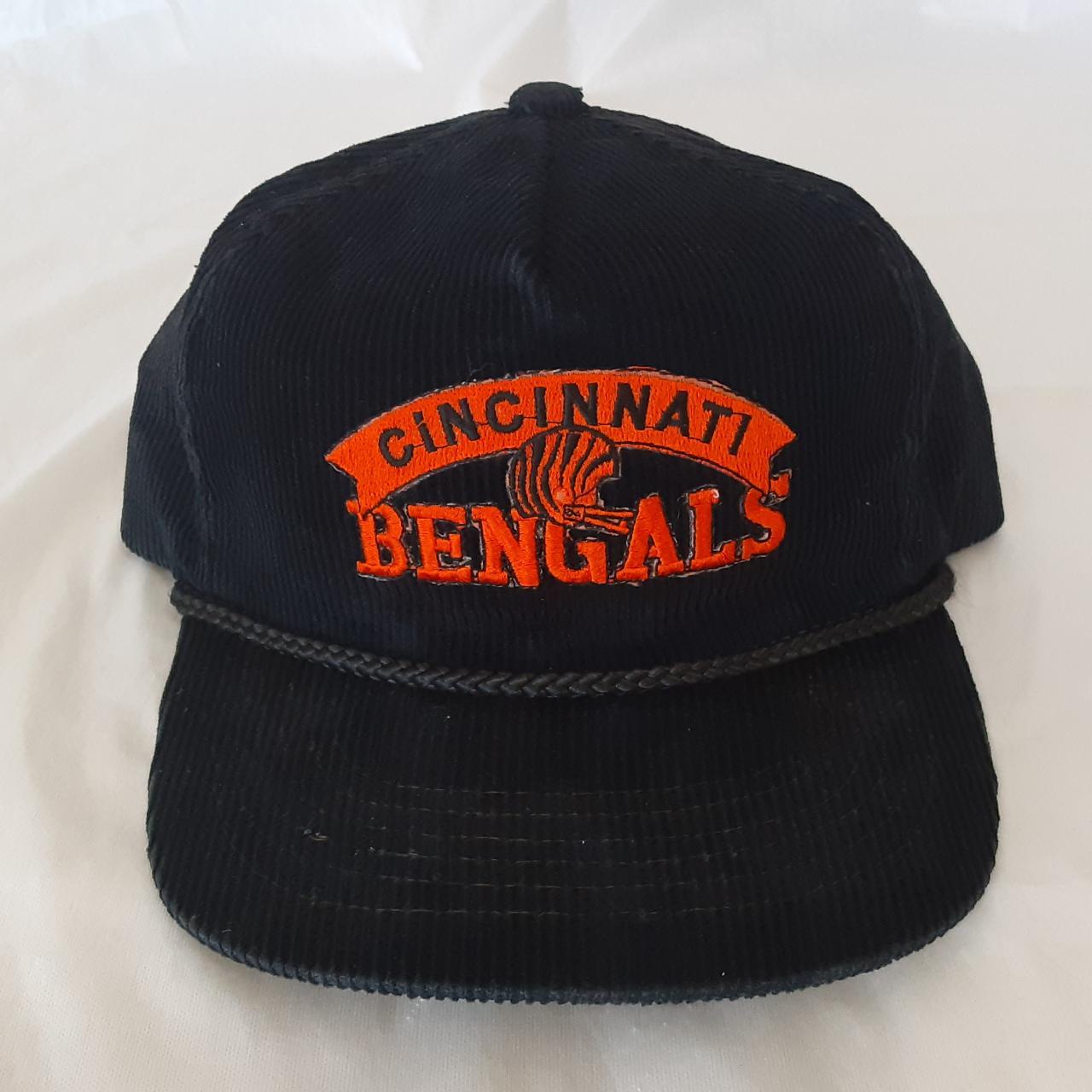 VINTAGE CINCINNATI BENGALS CORDUROY SNAPBACK HAT