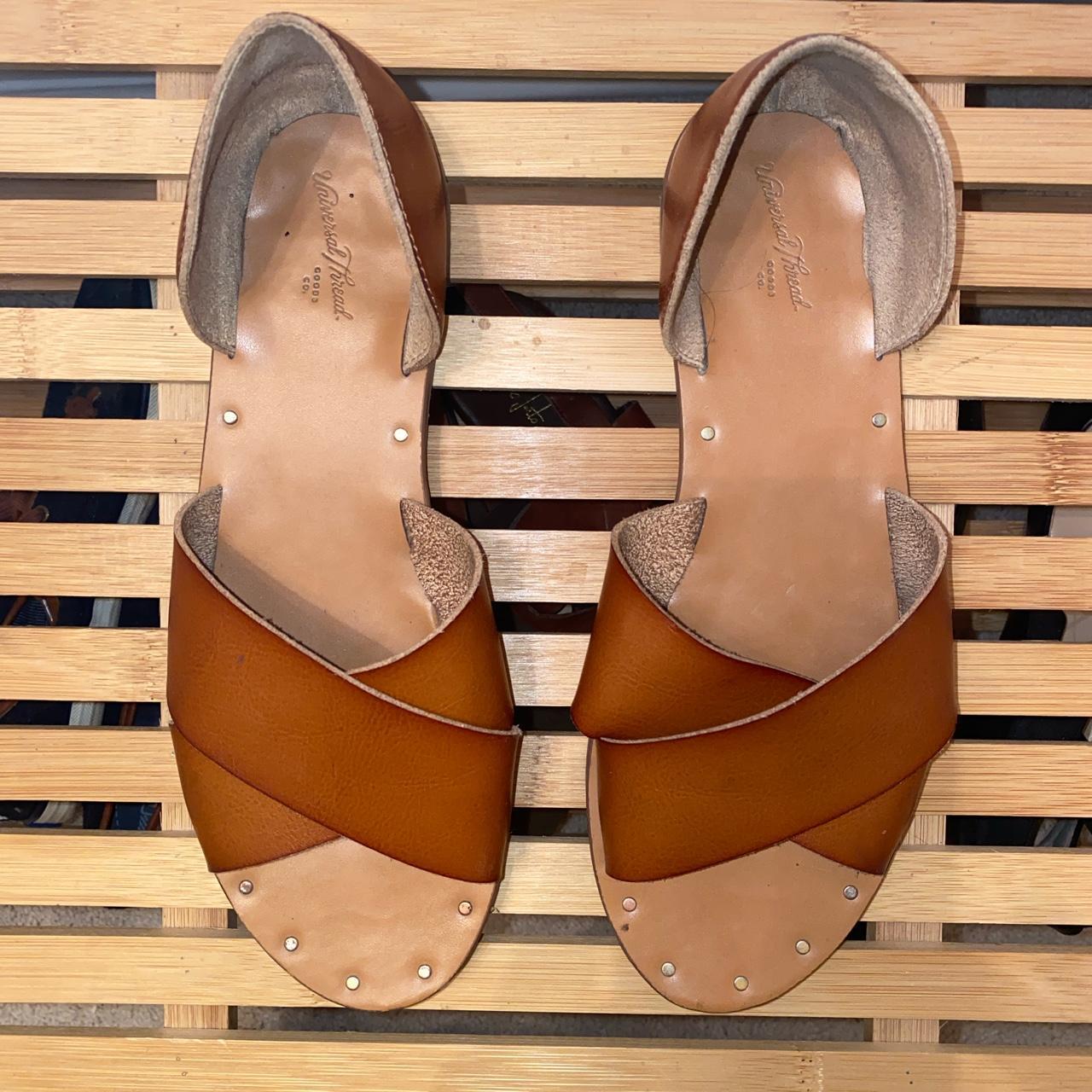 Universal Thread Women's Tan and Brown Sandals | Depop