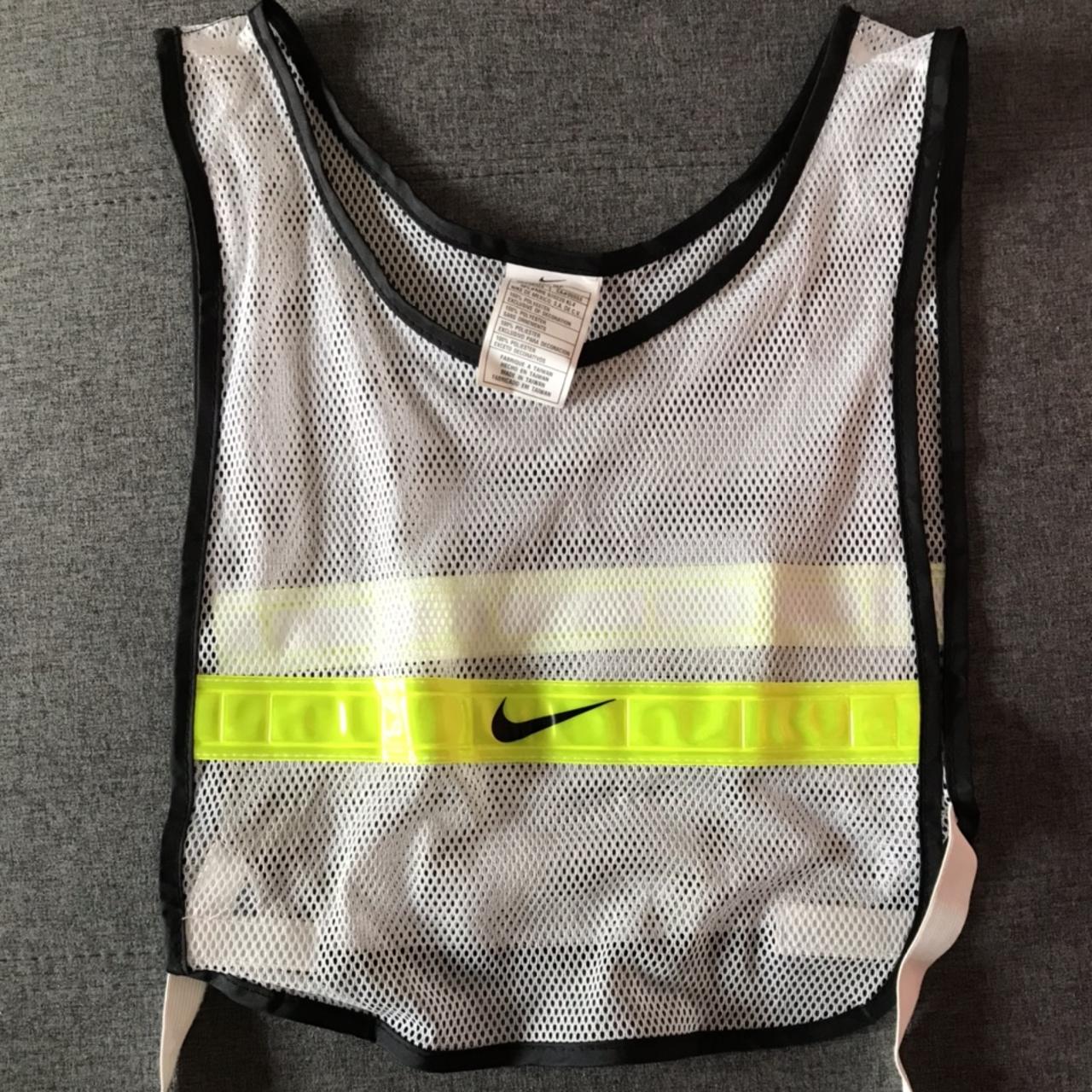 nike flash vest