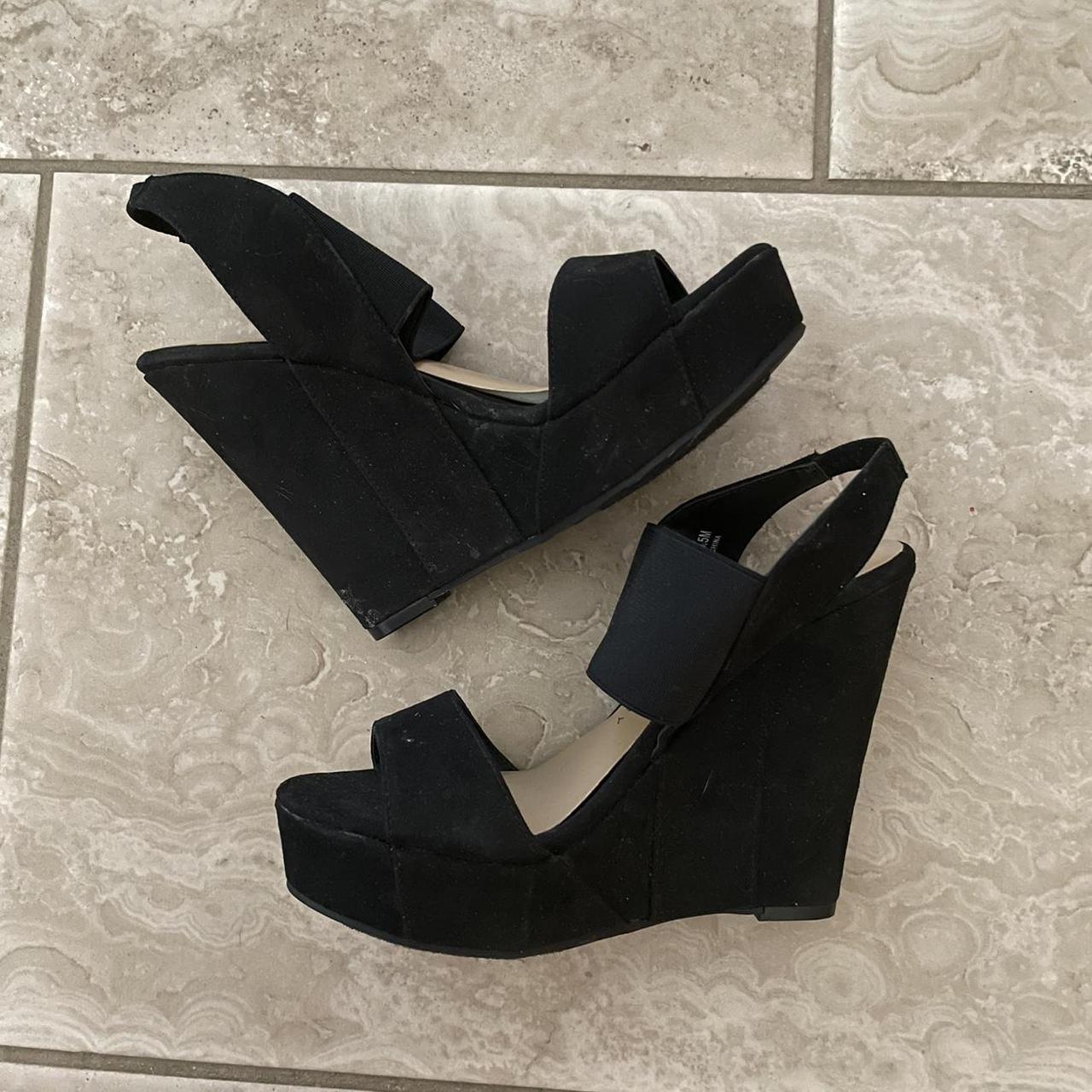 Chinese laundry black online wedges