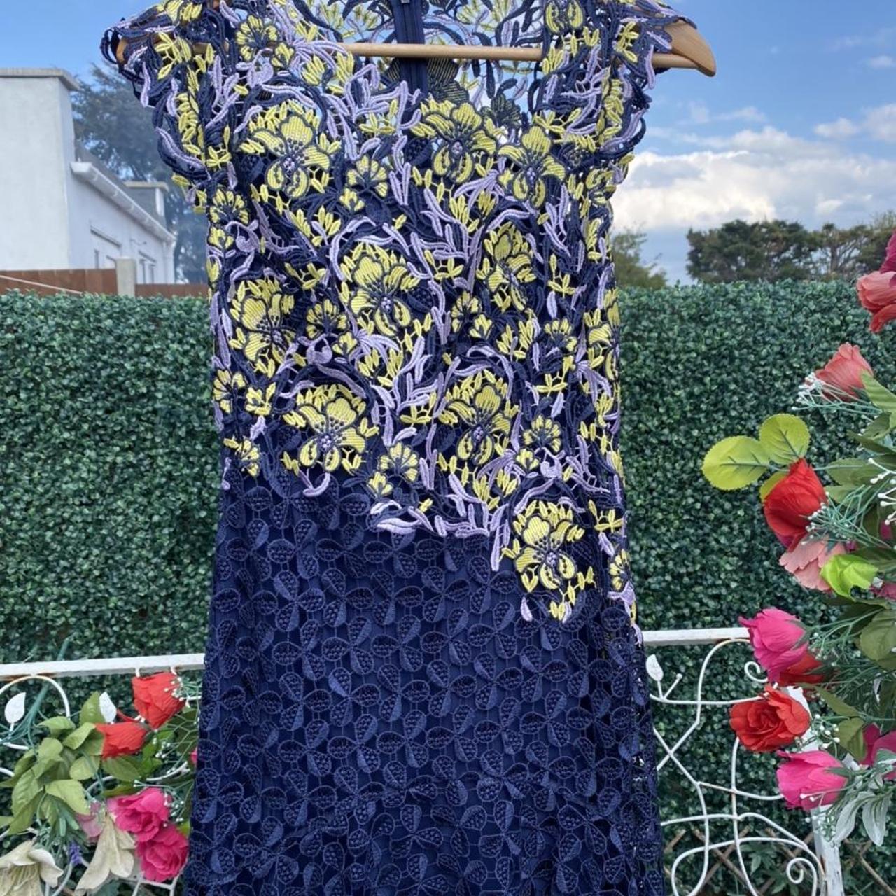 Karen Millen Women's Navy and Yellow Dress Depop