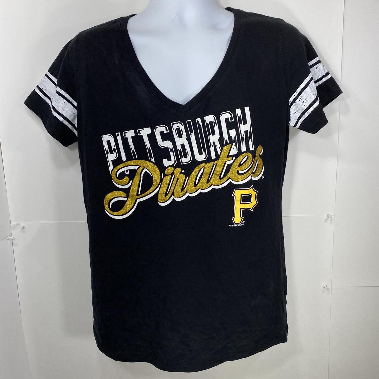 Pittsburgh Pirates G-III 4Her by Carl Banks Women's Team Graphic V