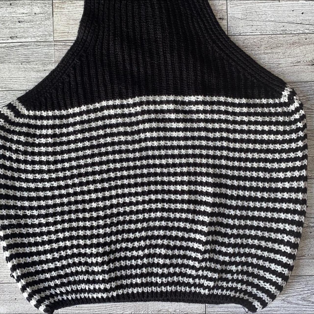 Love Tree, Black & White, Knit, Cropped, Racerback... Depop