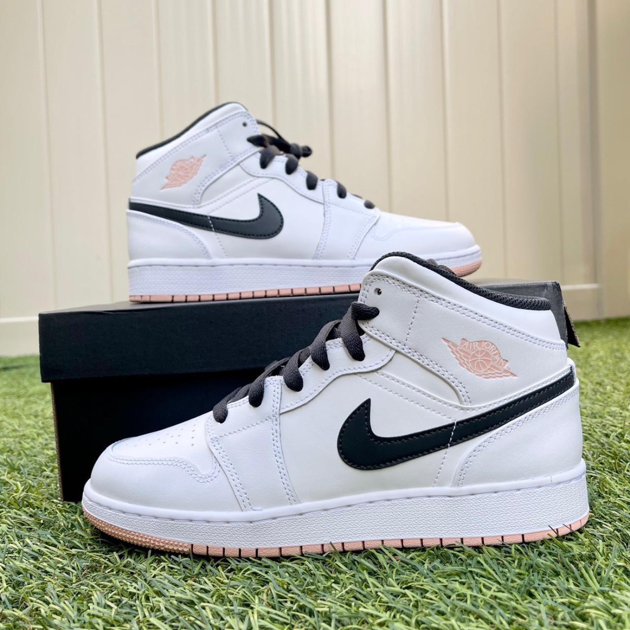5.5 youth jordan 1