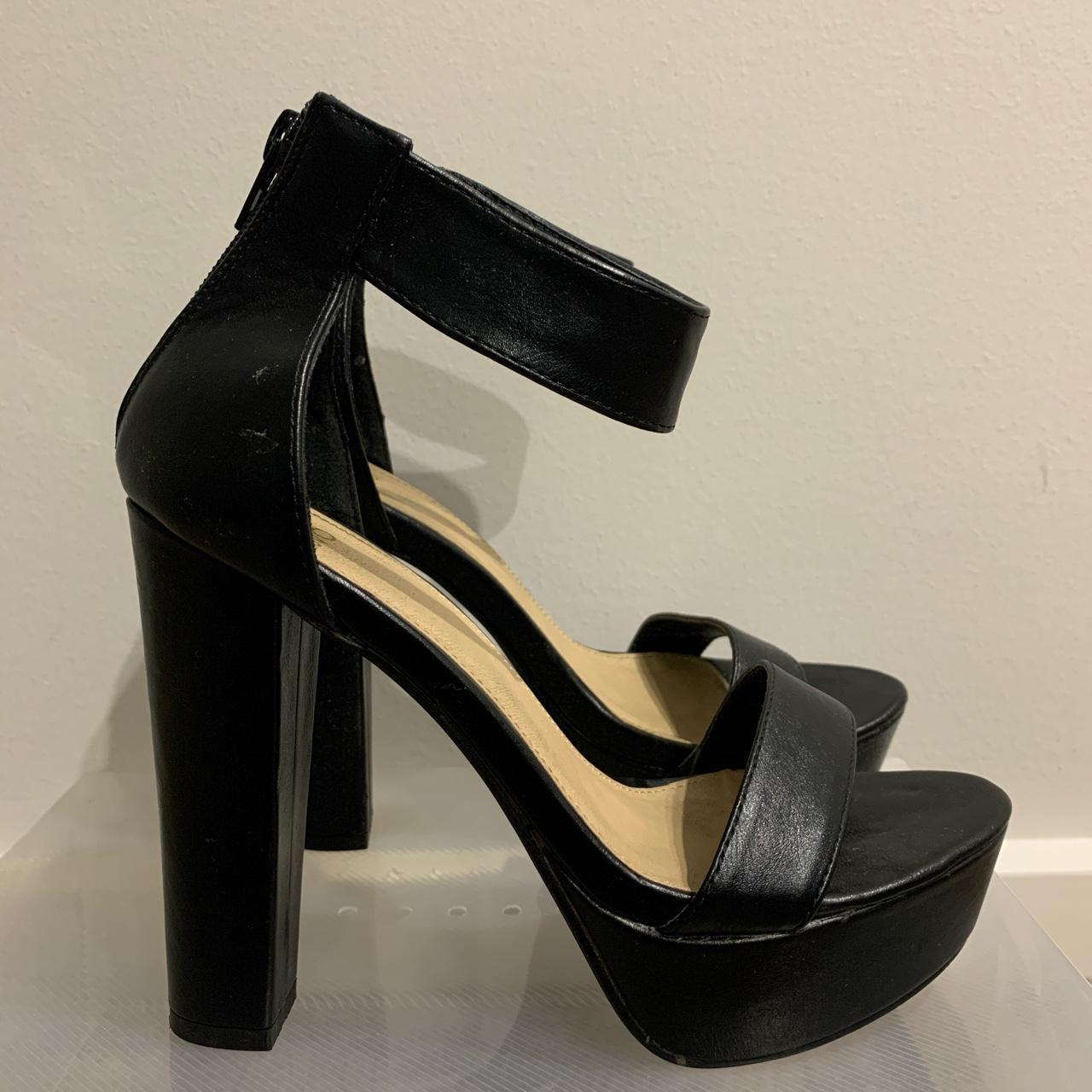 Novo ‘Los Angeles’ Black heels - Size 6 - Worn but... - Depop