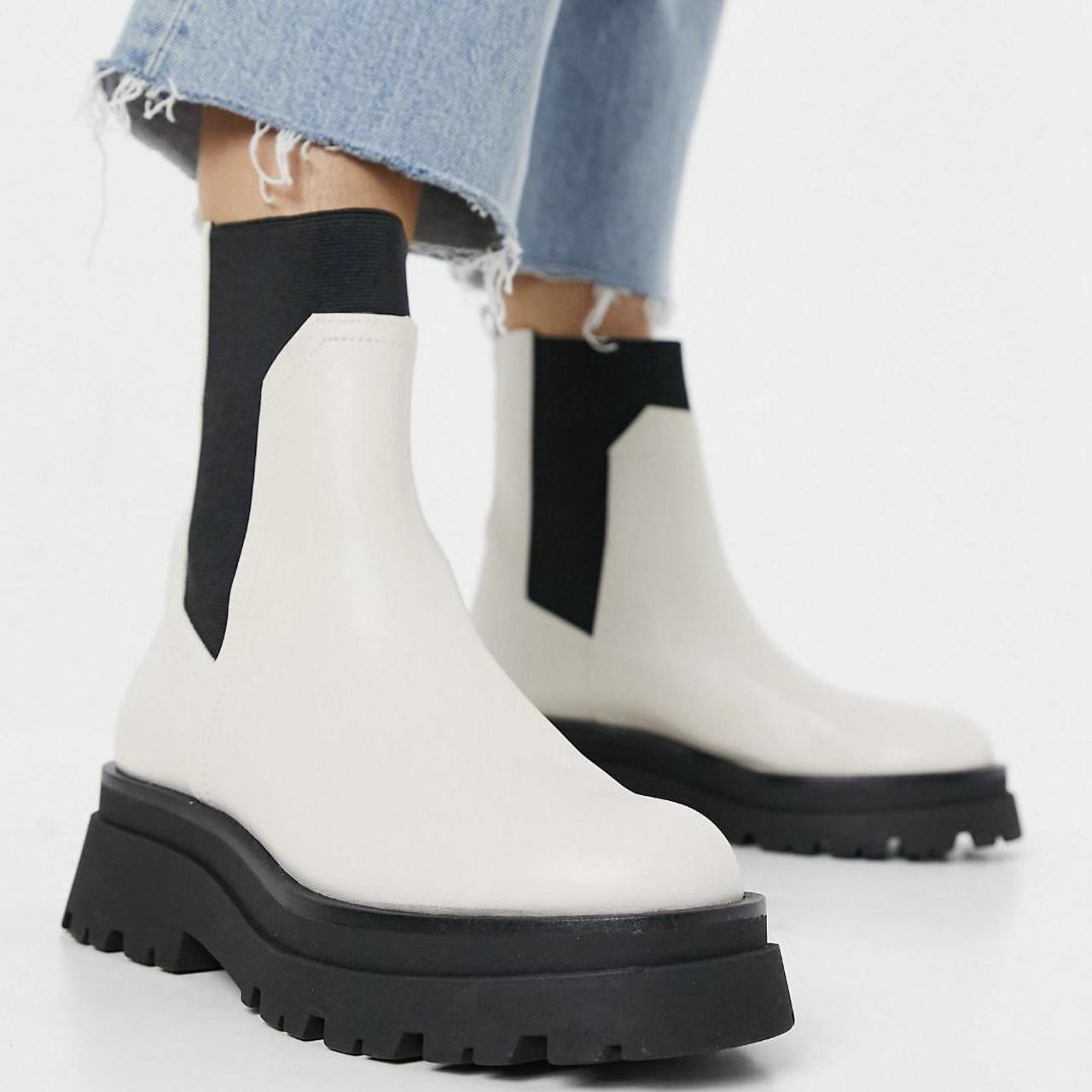 Stradivarius clearance boots uk