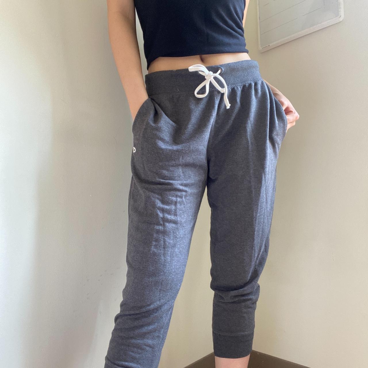 Champion capris hotsell with pockets