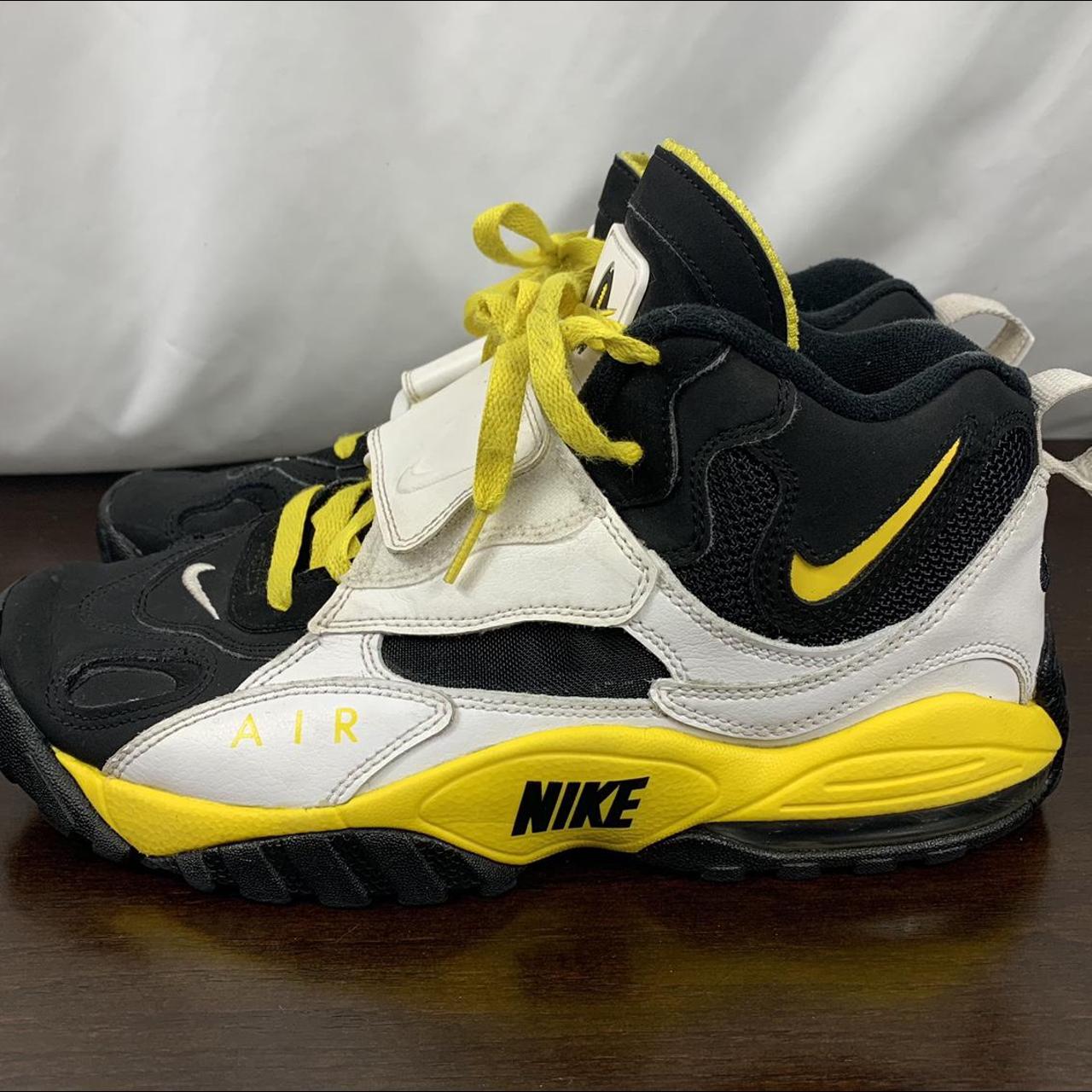 nike air max speed turf black and yellow