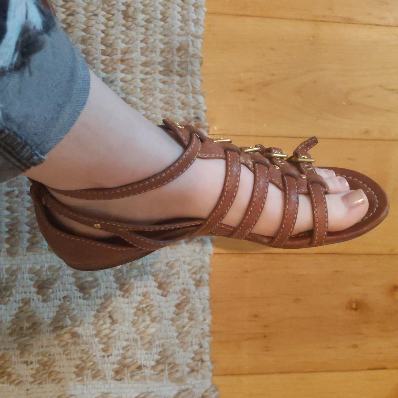 Car Shoe Women's Brown and Gold Sandals (4)