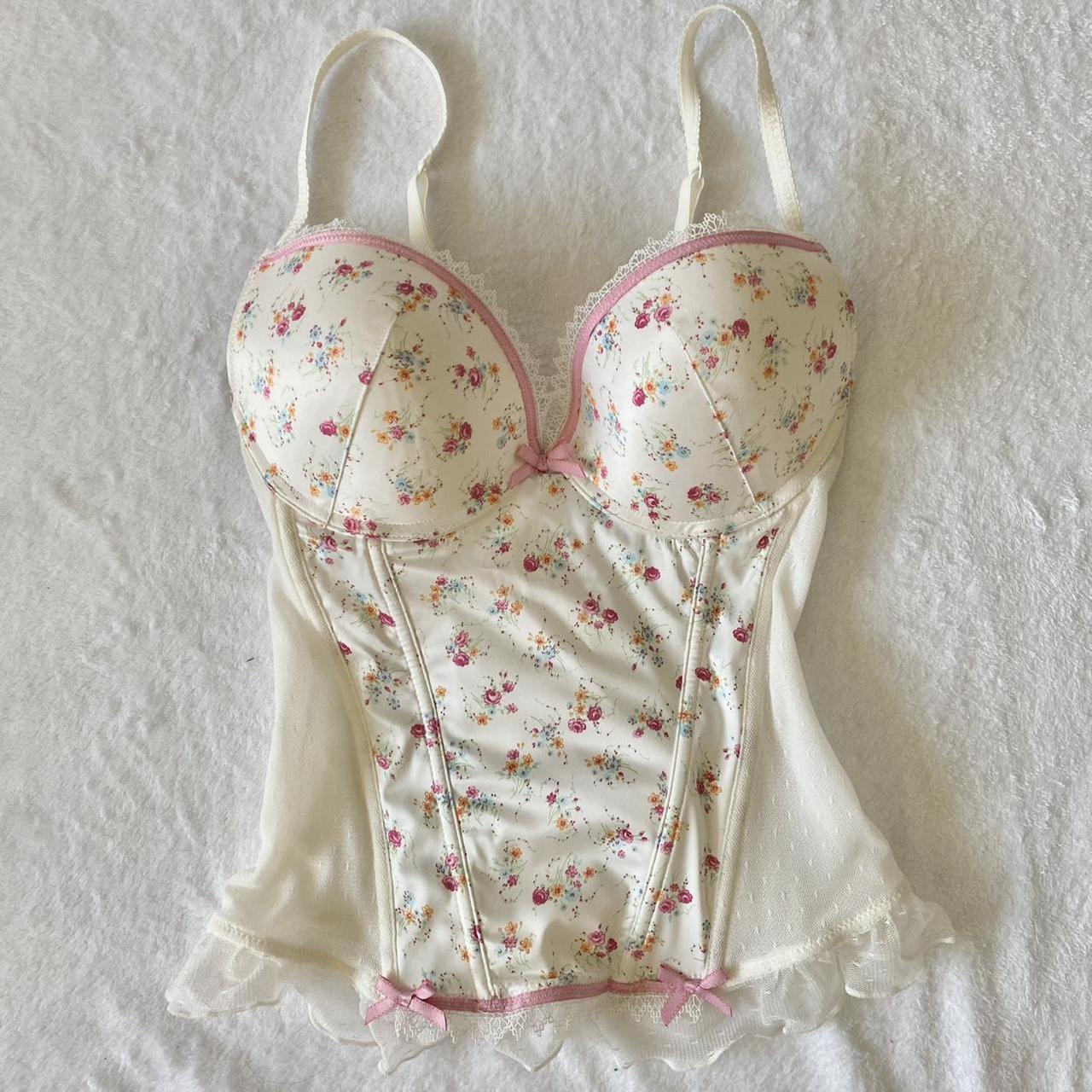 The cutest vintage floral print corset top! Cutest... - Depop