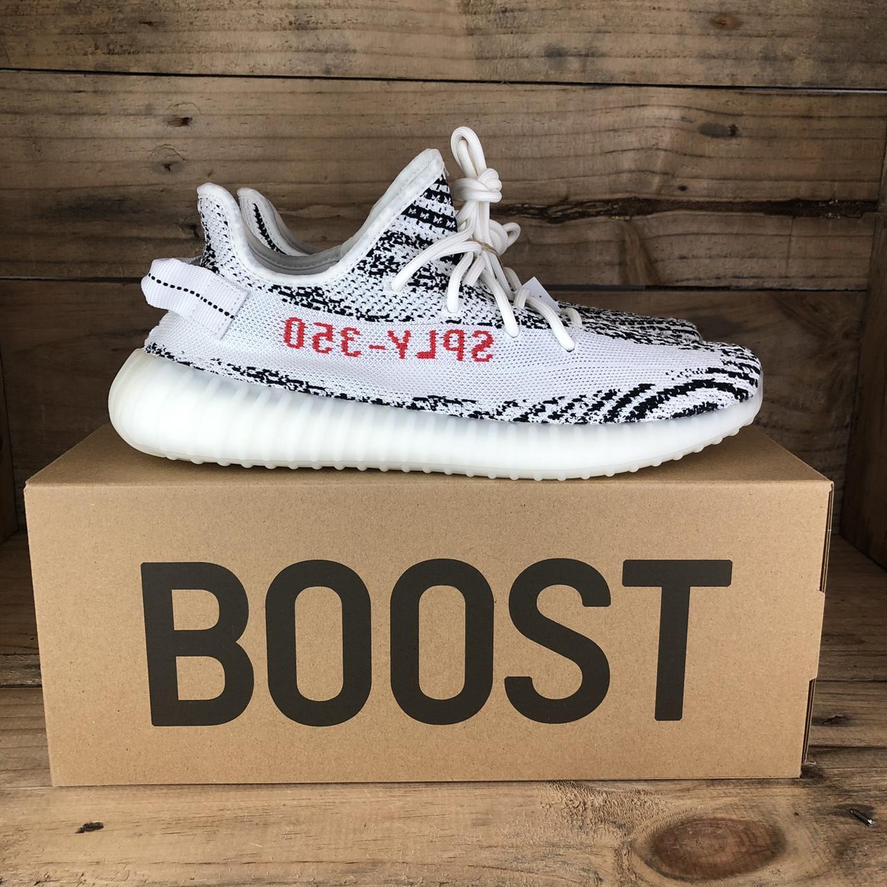 yeezy 350 v2 zebra size 9