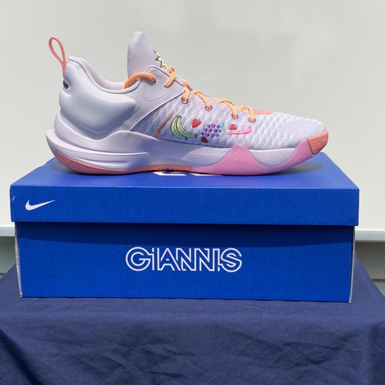 giannis smoothies shoes